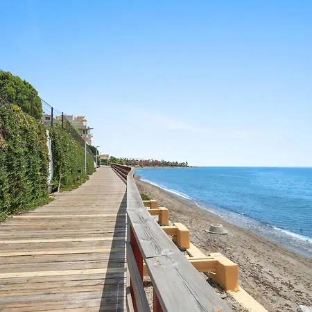 Apartment Beautiful Beachfront 2-bed In Playa Bella - Rdr501 Estepona